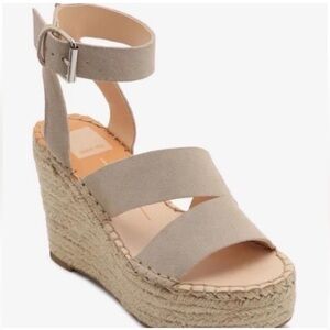 Dolce Vita Shayla Wedge‎ Size 7 Natural Color Preowned